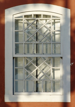 This photo of an antique window was taken by graphic designer Michael Terraza from Brasilia, Brazil.
